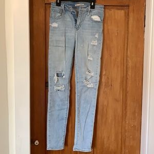 Levi’s 7-11 High Rise skinny light ripped denim